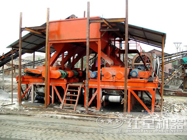 齒輥式破碎機(jī)用戶(hù)生產(chǎn)現(xiàn)場(chǎng)圖