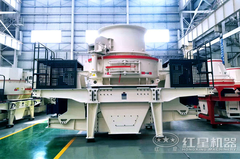 HVI制砂機(jī)液壓蓋可打開，方便檢查與維修