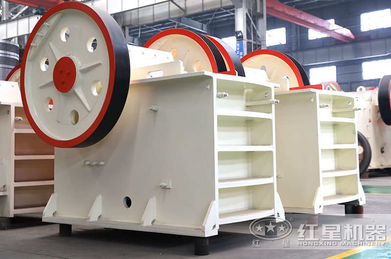 顎式破碎機車間實拍大圖