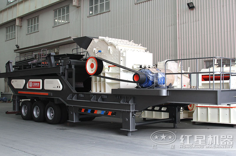 移動破碎石子機(jī)車間實(shí)拍圖